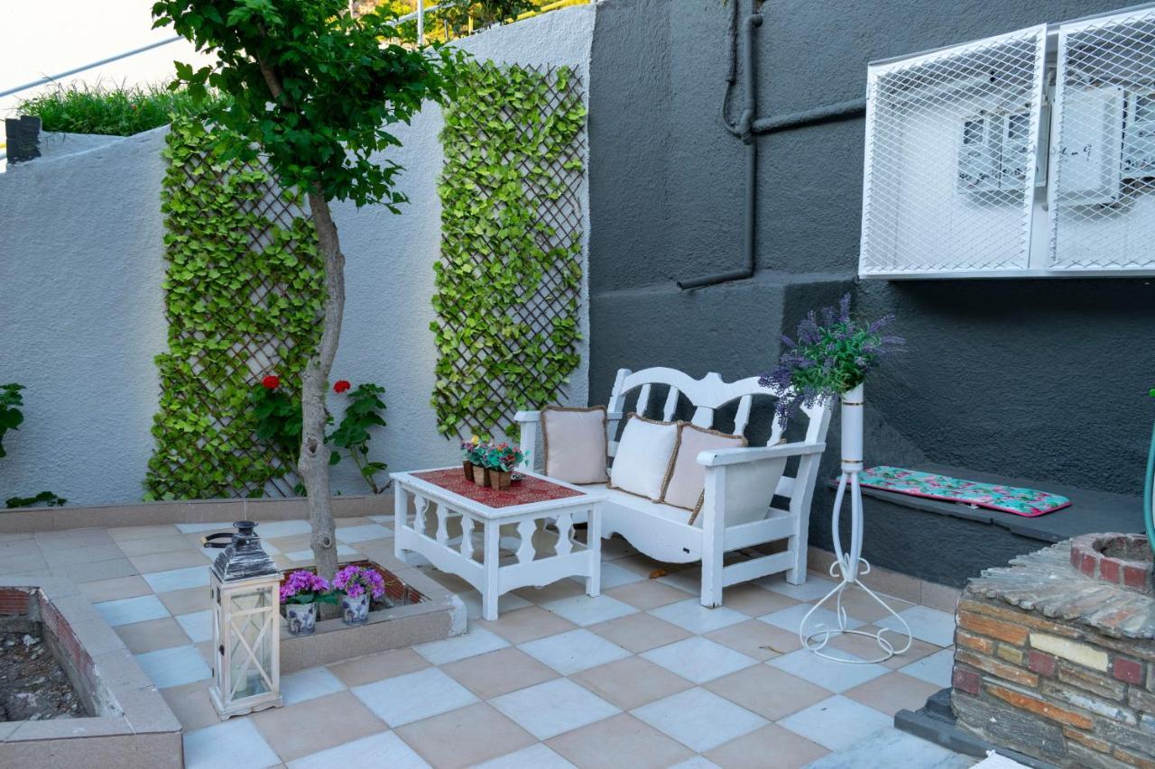 Family Inn Apartments&Suites Neos Marmaras Luaran gambar
