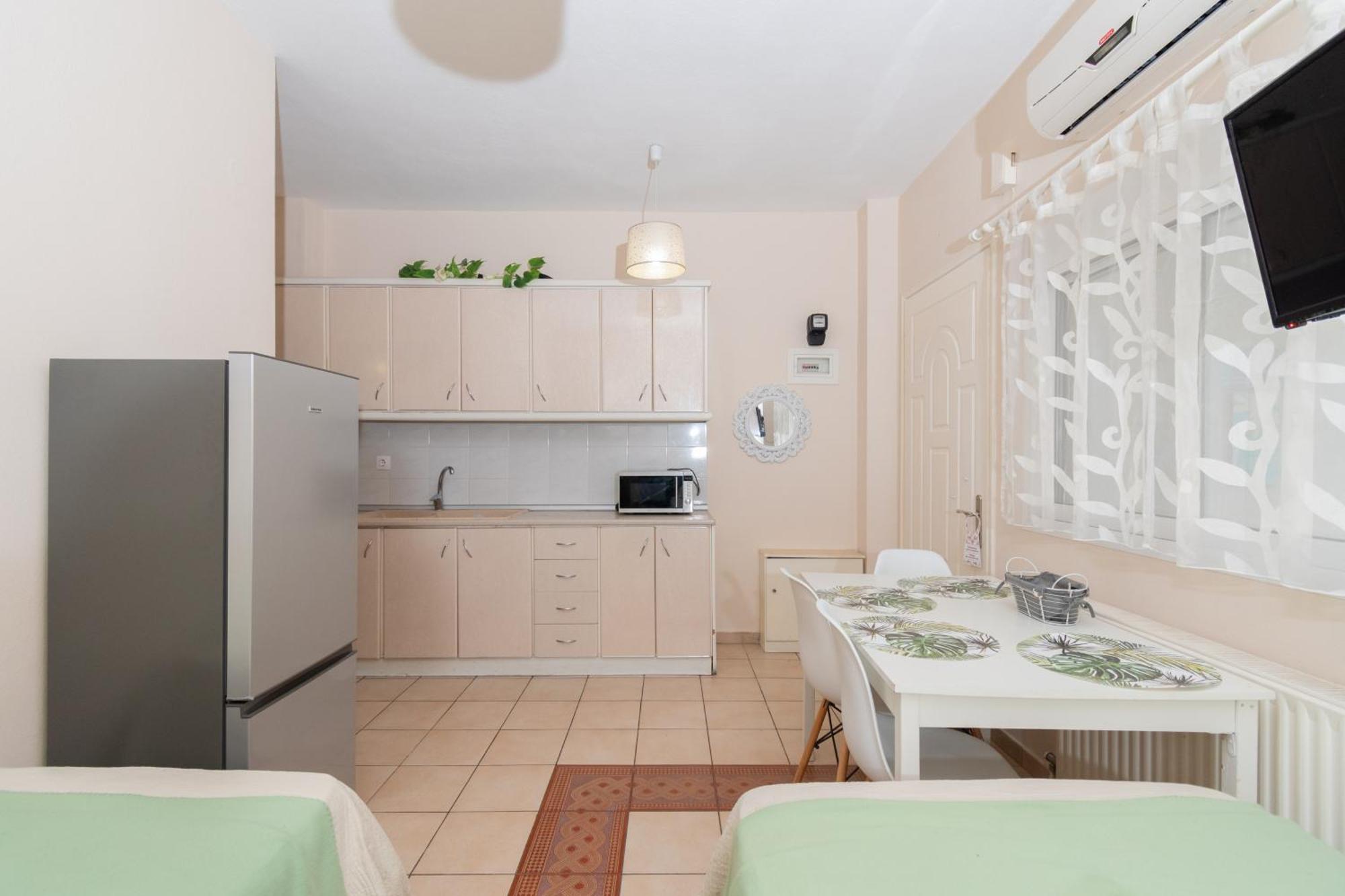 Family Inn Apartments&Suites Neos Marmaras Luaran gambar