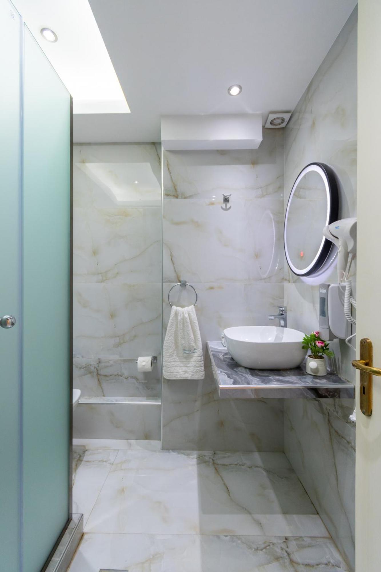 Family Inn Apartments&Suites Neos Marmaras Luaran gambar