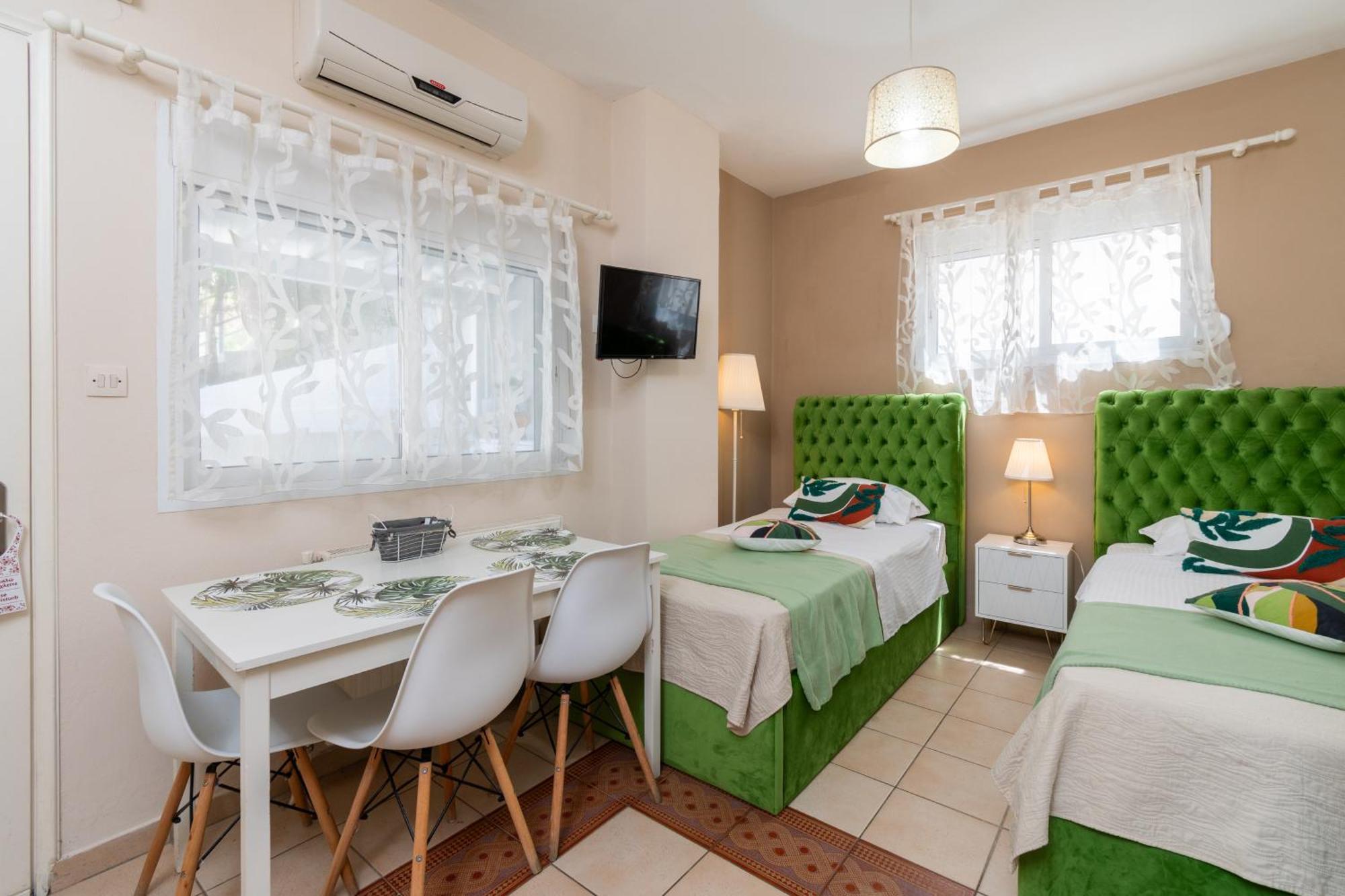 Family Inn Apartments&Suites Neos Marmaras Luaran gambar