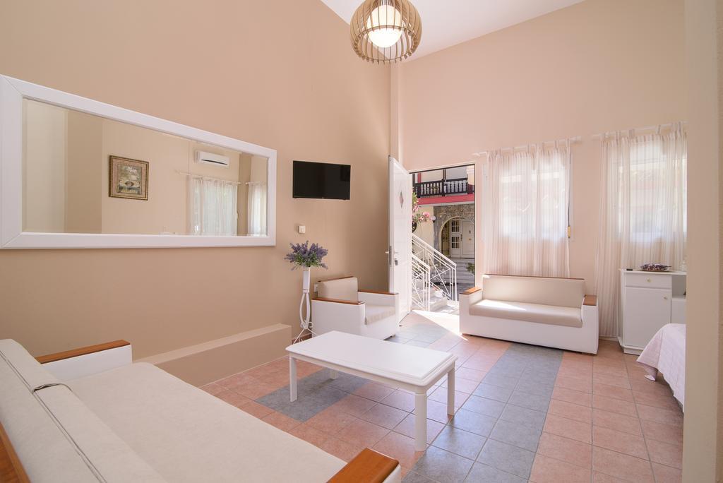 Family Inn Apartments&Suites Neos Marmaras Luaran gambar